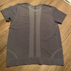 Lululemon Swiftly Relaxed Fit Short Sleeve Shirt